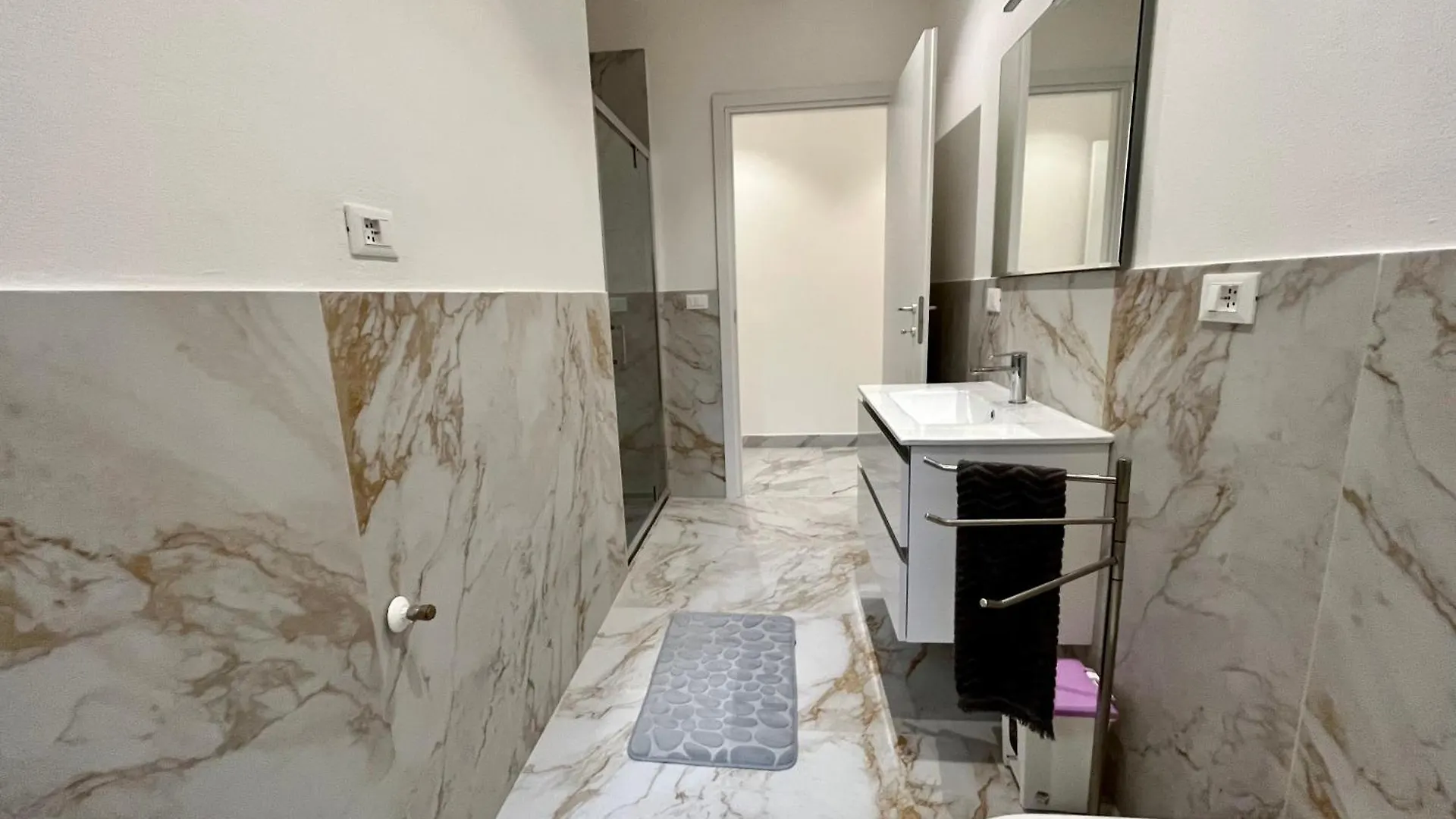 Kiro House Apartment San Pietro in Casale 0*,  Italy